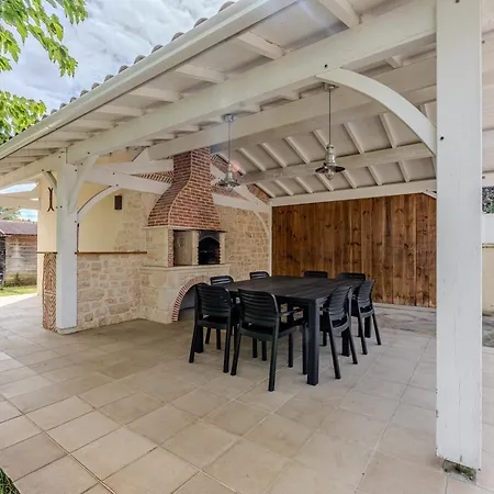 Vakantiehuis La Boheme Du - Maison Climatisee Avec Piscine La Teste-de-Buch