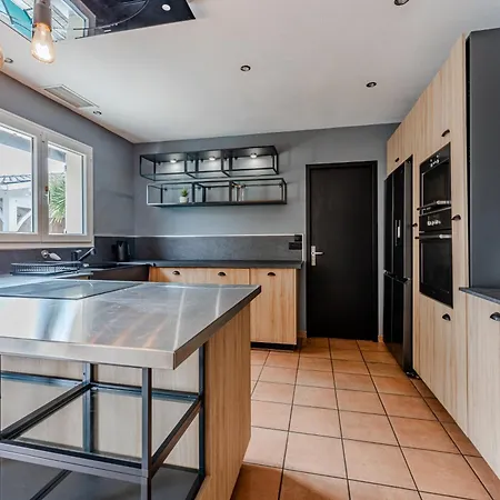 Vakantiehuis La Boheme Du - Maison Climatisee Avec Piscine *